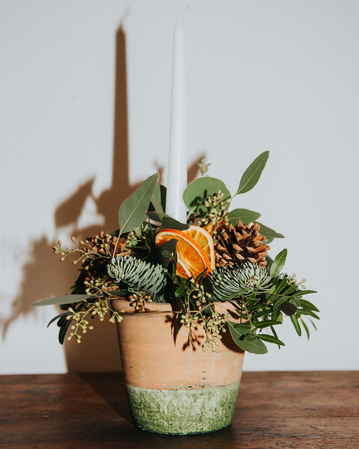 Candle Arrangement in a Terracotta-like Pot